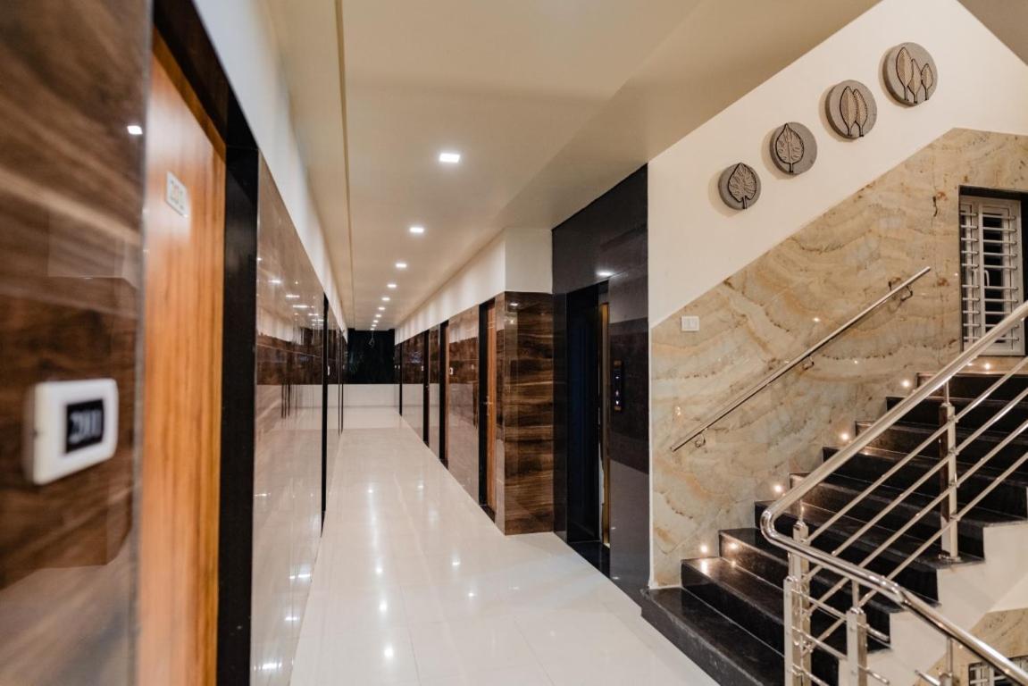 Hotel Ayodhya Virpur Buitenkant foto