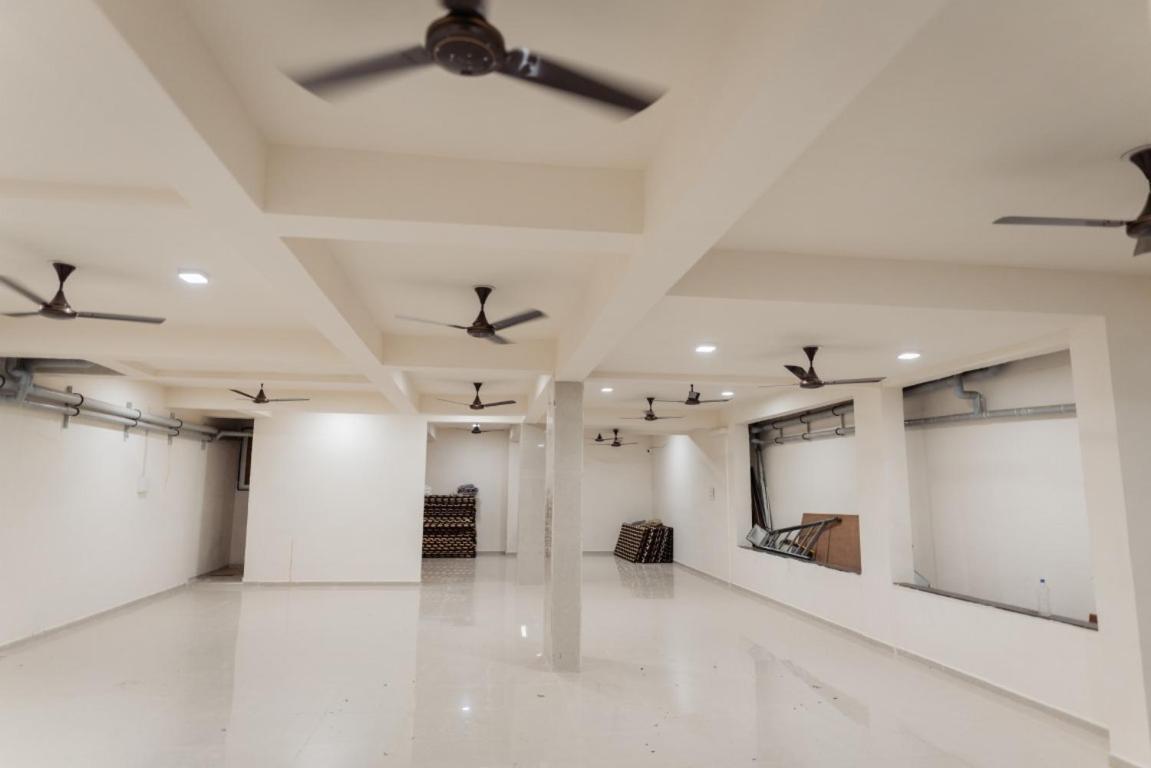 Hotel Ayodhya Virpur Buitenkant foto